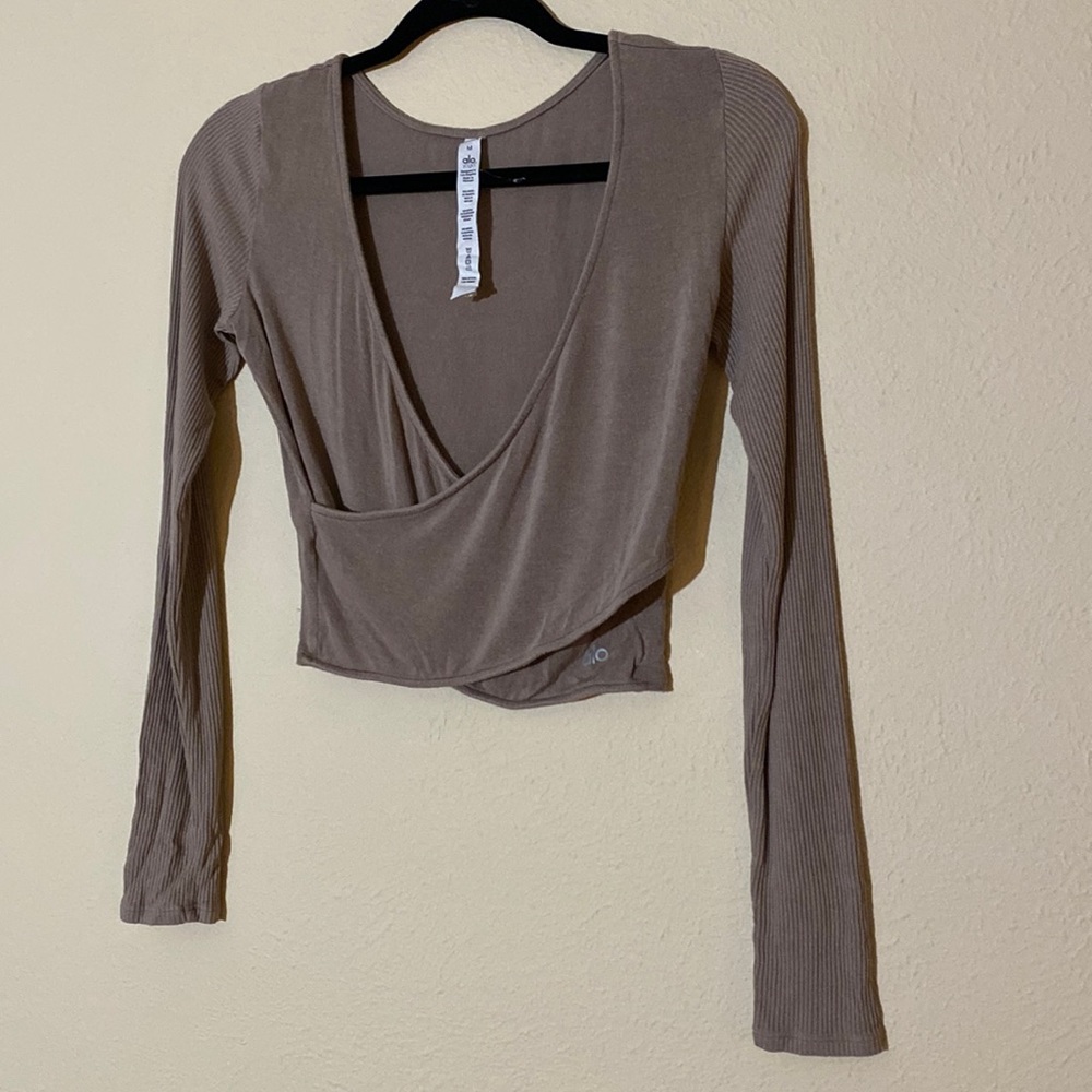 Alo yoga Modal blend size medium long sleeve wrap top tan balletcore